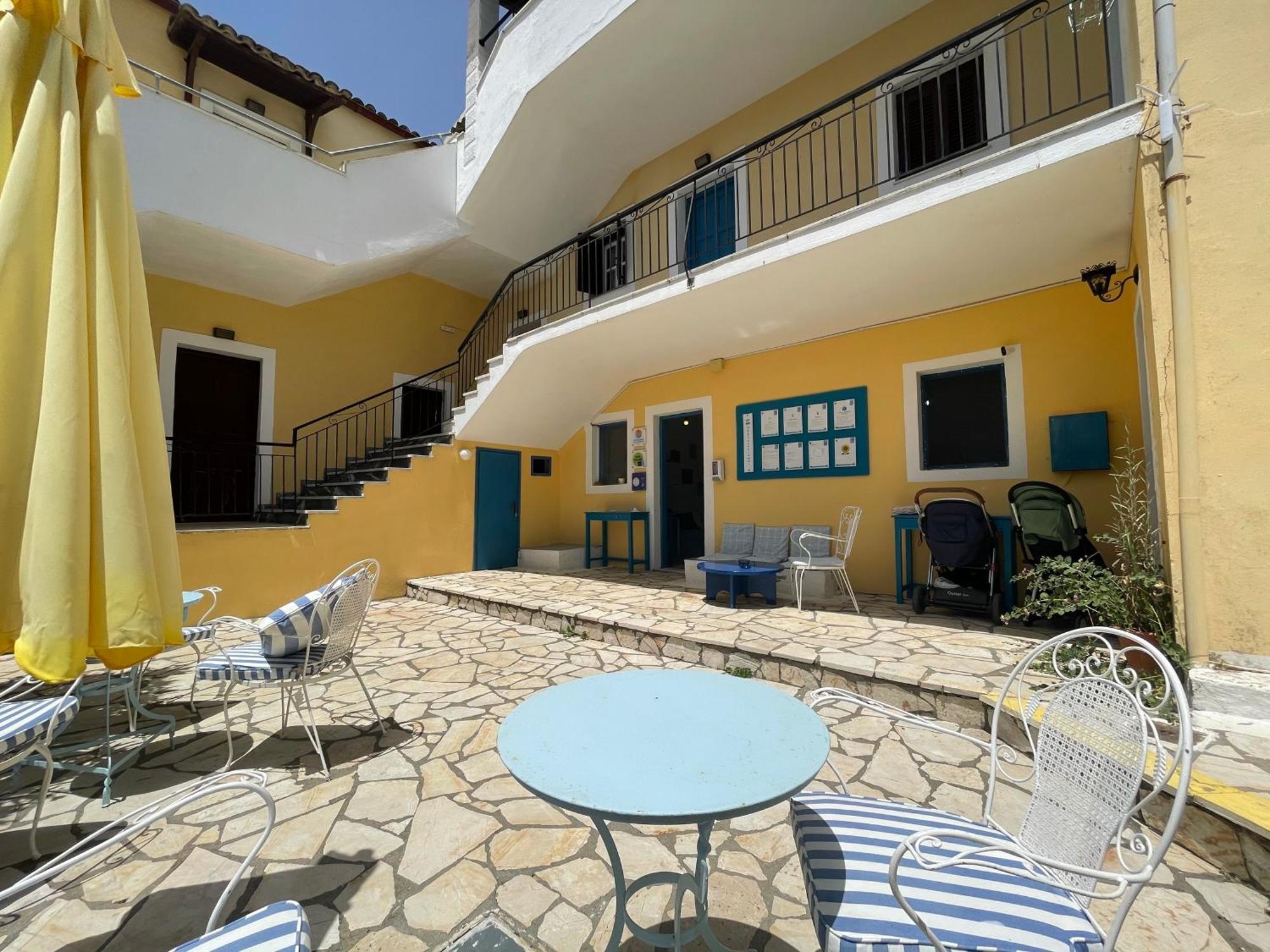 Sunflower Apartments & Studios Kassiopi Dış mekan fotoğraf
