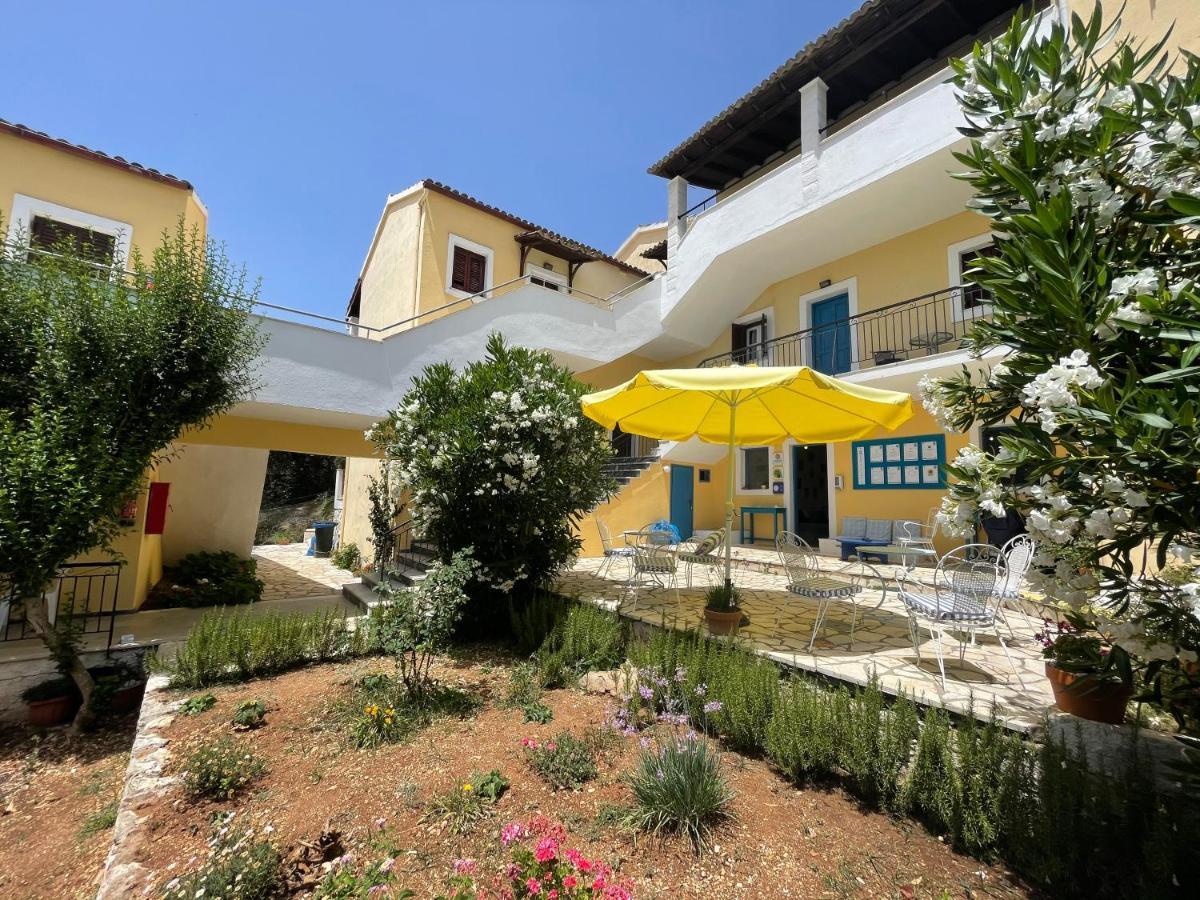 Sunflower Apartments & Studios Kassiopi Dış mekan fotoğraf