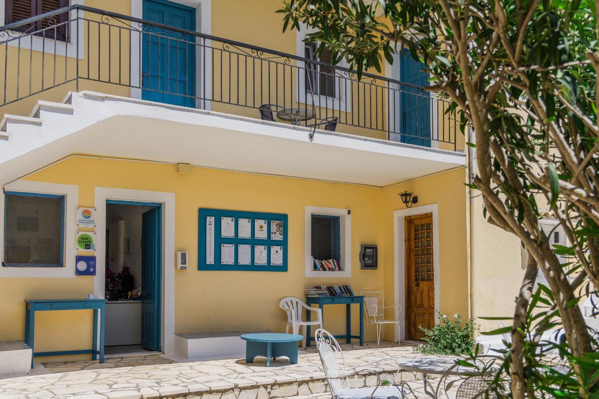 Sunflower Apartments & Studios Kassiopi Dış mekan fotoğraf